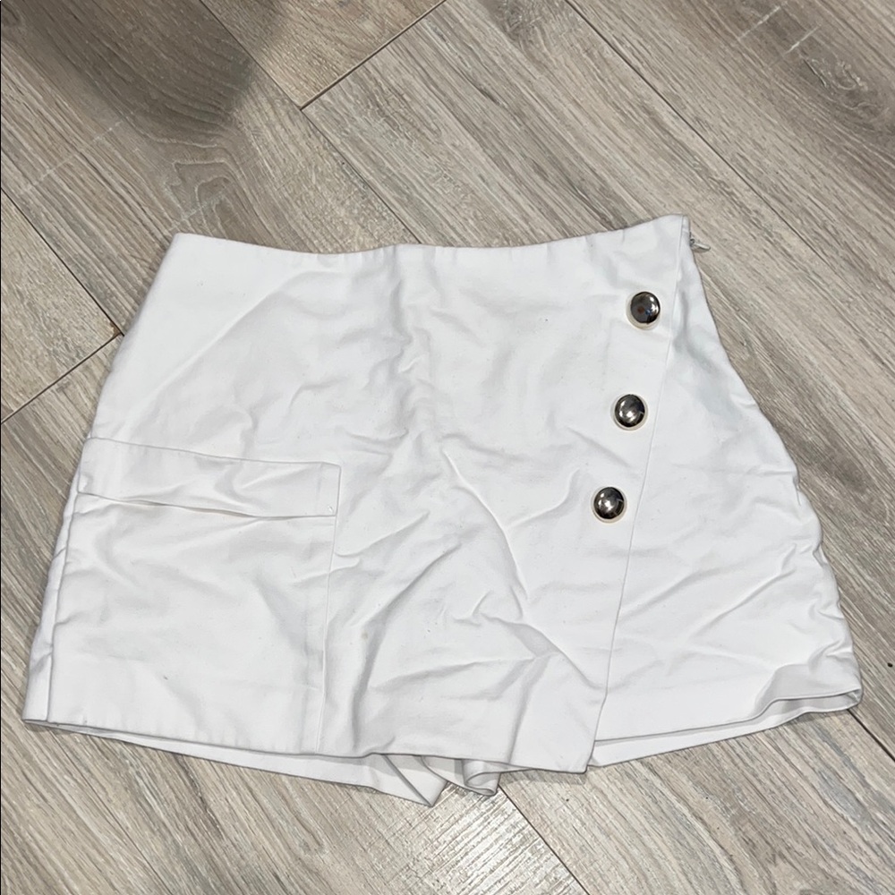 Zara classy shorts